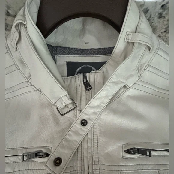 BKE Men’s Cream White Faux Leather Moto Jacket Size XL - Picture 9 of 11
